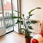 Apartament Stunning Luxury In Chiado 1br Lizbona
