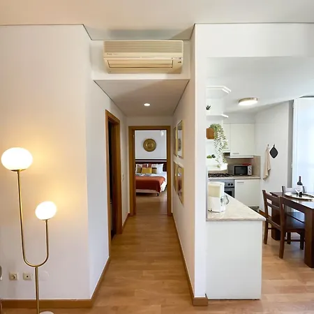 Stunning Luxury In Chiado 1br