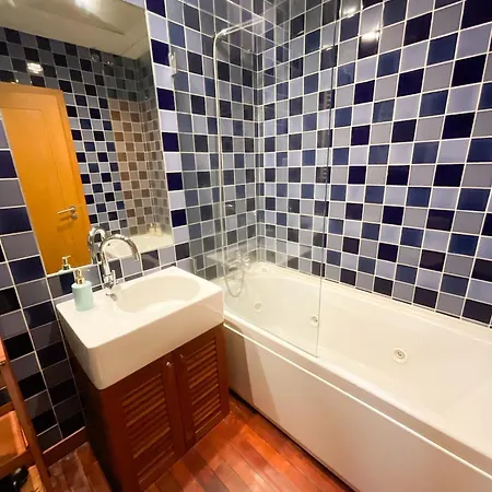 Apartment Stunning Luxury In Chiado 1br *