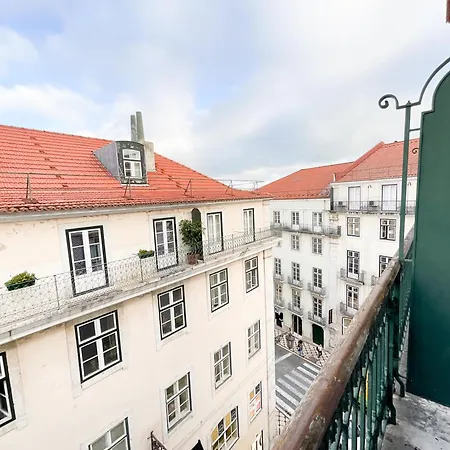 Stunning Luxury In Chiado 1br Lisbon
