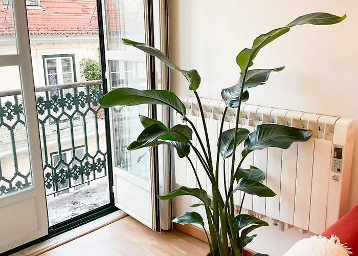 아파트 Stunning Luxury In Chiado 1br 리스본