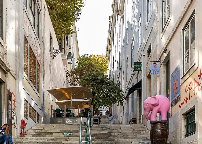 Stunning Luxury In Chiado 1br