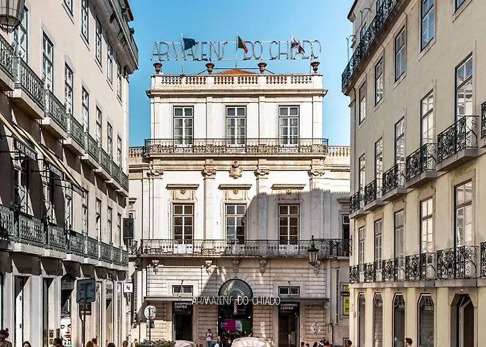 아파트 Stunning Luxury In Chiado 1br