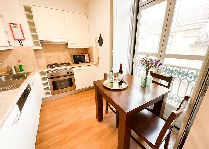 Stunning Luxury In Chiado 1br 아파트 *