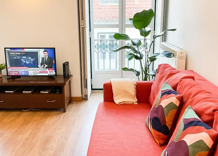 Stunning Luxury In Chiado 1br 리스본